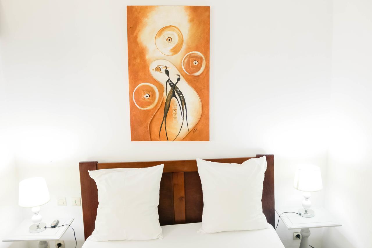 Tchero Appartement 1 Дуала Экстерьер фото