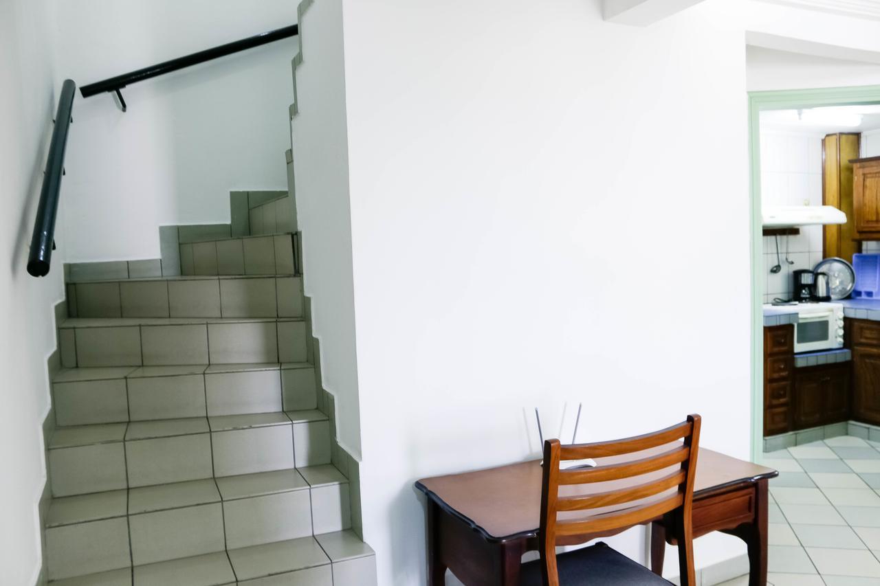 Tchero Appartement 1 Дуала Экстерьер фото